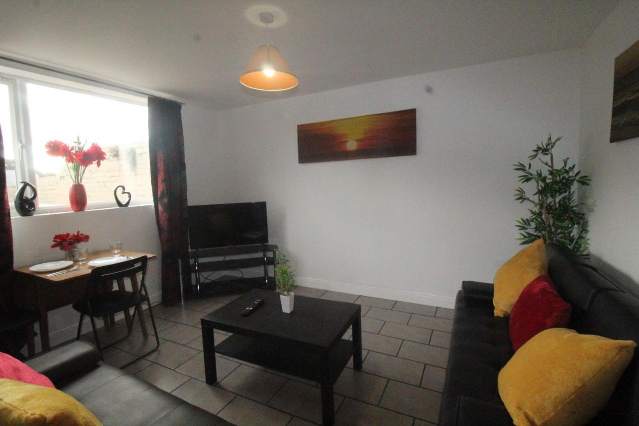 Dinnington House Dinnington By Smart Corporate Stays Экстерьер фото