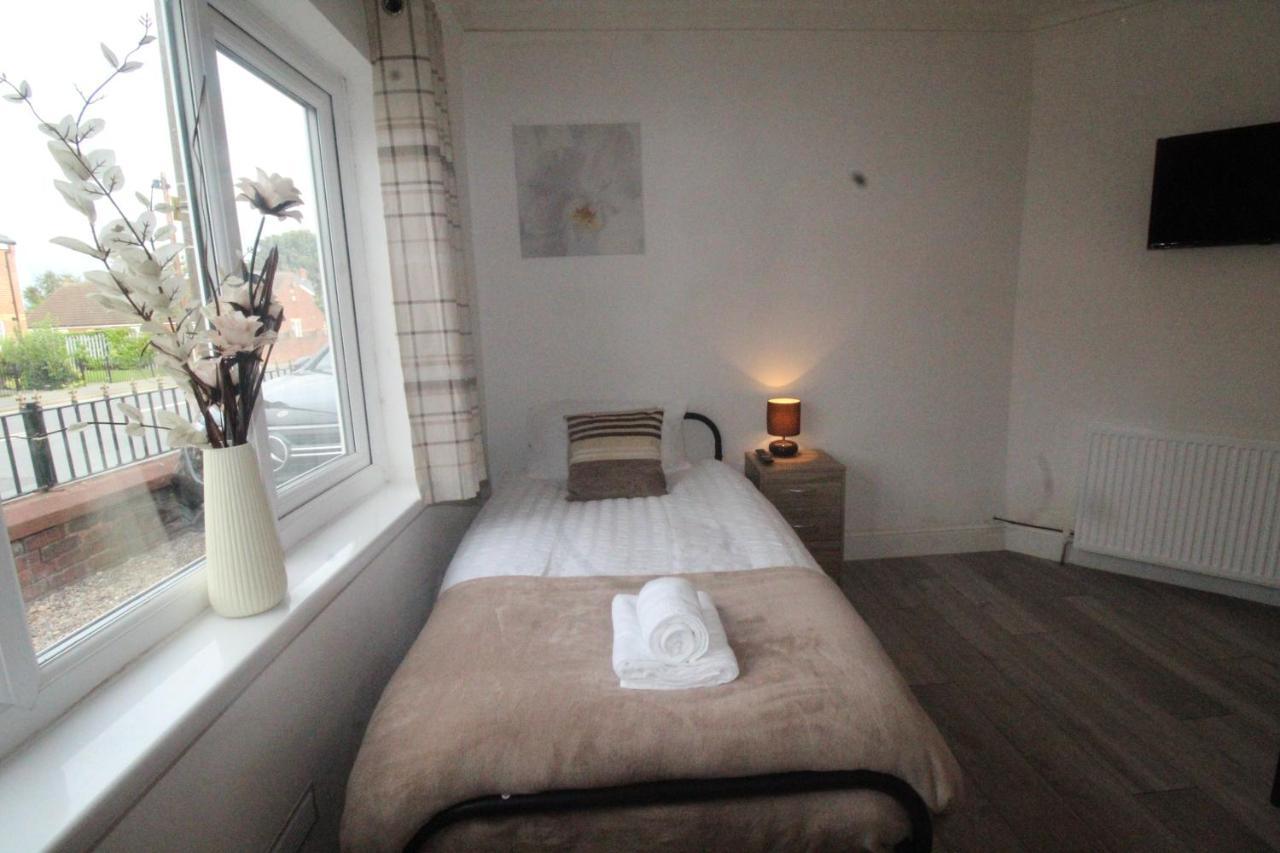 Dinnington House Dinnington By Smart Corporate Stays Экстерьер фото